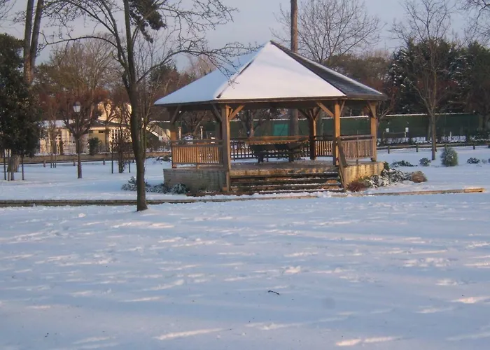 Relais Du Cap 3* Saint-Aubin-Sur-Mer (Calvados)